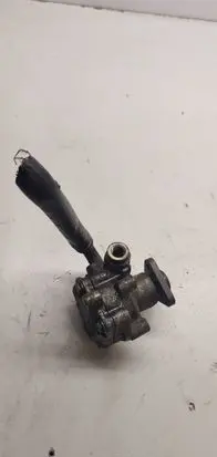 Volkswagen PASSAT B5.5 Power steering pump 800145177qe6