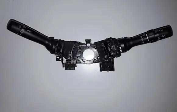 Subaru Forester SK Wiper turn signal indicator stalk/switch 173848