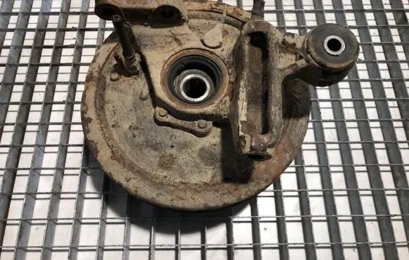 Subaru Forester SG Rear wheel hub 
