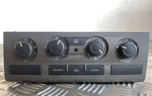 Audi A6 S6 C6 4F Climate control unit 4F2820043F 4F0910043 5HB00883414