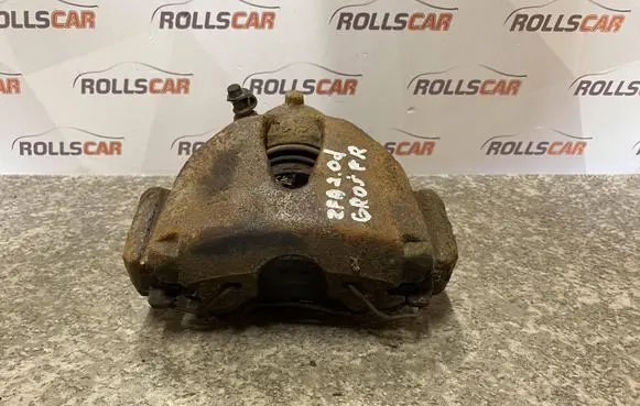 Opel Zafira A Front brake caliper