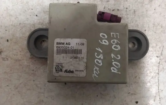 BMW 5 E60 E61 Antenna control unit 693502401