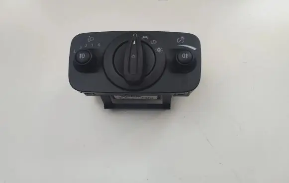 Ford Kuga II Light switch
