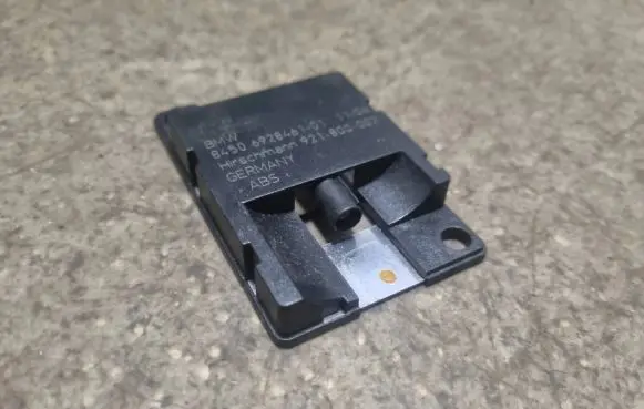 BMW 5 E60 E61 Bluetooth antenna 6928461 921800002