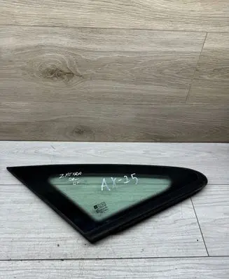 Opel Zafira B Front triangle window/glass DOT21AS2M19 E000255 43R007951