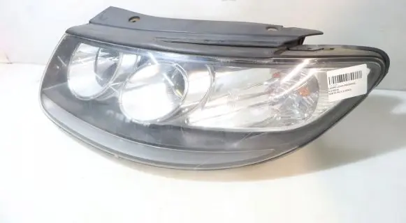 Hyundai Santa Fe Headlight/headlamp