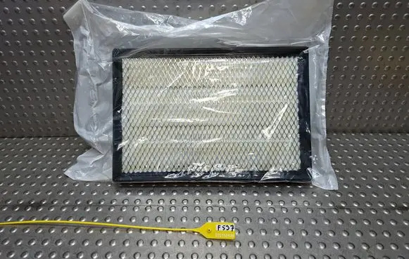 Dodge RAM 1500 DR Air filter 68441763AA