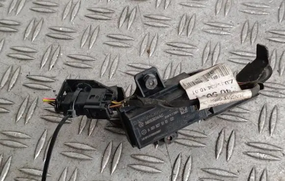 Mercedes-Benz CLS C219 Tire pressure control unit A0018275101 56053034AC 5WY7361