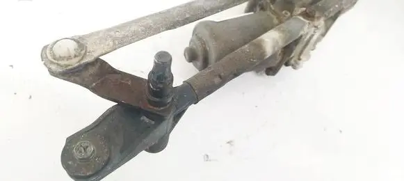 Chevrolet Captiva Front wiper linkage and motor 