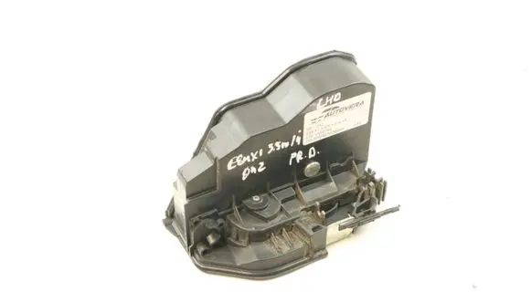 BMW X1 E84 Front door lock 7229458