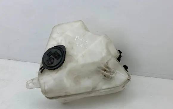 Toyota Prius (XW20) Windshield washer fluid reservoir/tank 060851145