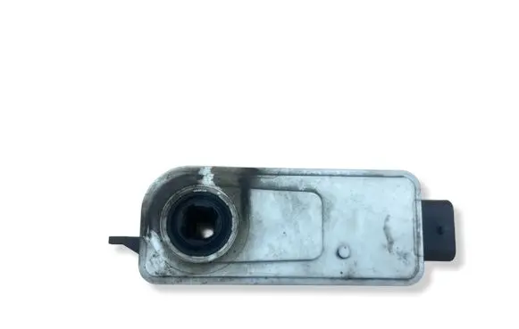 Tesla Model Y Other devices 115579700