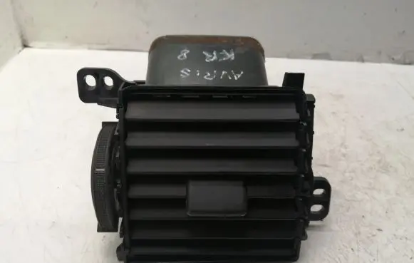 Toyota Auris 150 Dashboard side air vent grill/cover trim 5566002050B0 9474