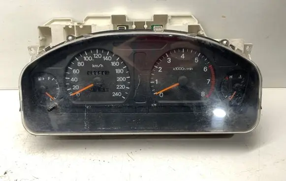 Mitsubishi Galant Speedometer (instrument cluster) MR444016 2573104022
