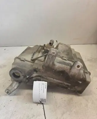 KIA Sorento Windshield washer fluid reservoir/tank 984003E000
