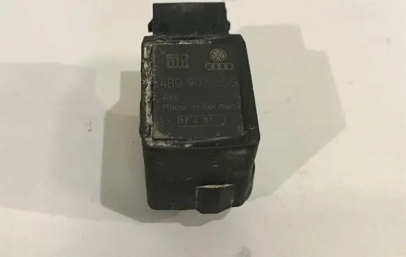 Volkswagen PASSAT B5.5 Headlight/headlamp level sensor 4B0907503