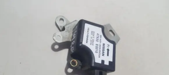 Nissan X-Trail T30 ESP acceleration yaw rate sensor 47930EQ010