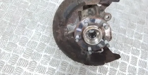Volvo C30 Front wheel hub 3M513K170