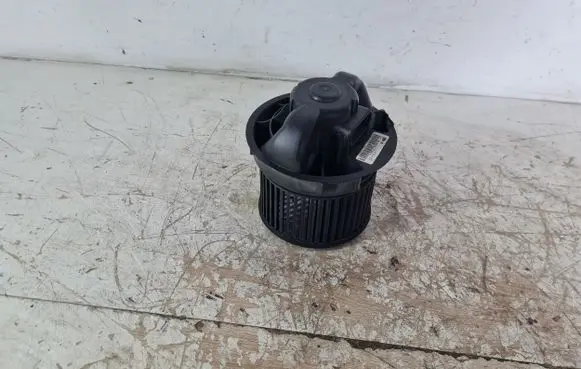 Peugeot 107 Heater fan/blower