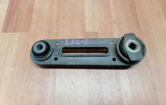 Renault Laguna II Engine mount bracket 8200000002C 8200000002
