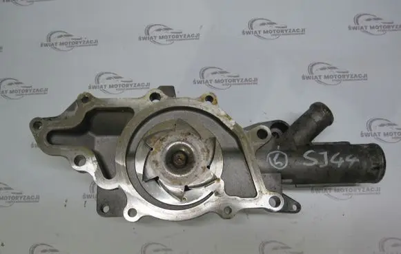 Mercedes-Benz E W211 Water pump R6462010110