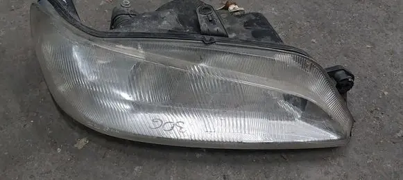 Peugeot 306 Headlight/headlamp 88203989