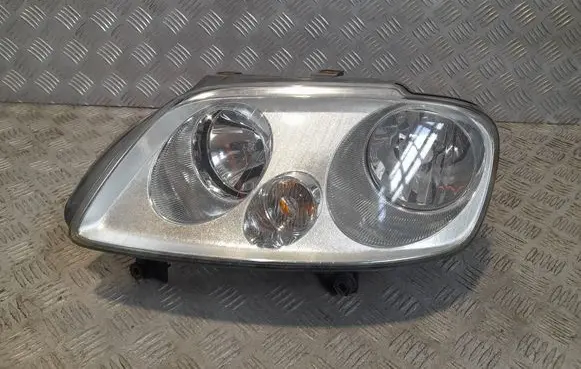 Volkswagen Touran I Headlight/headlamp 2K0941005C