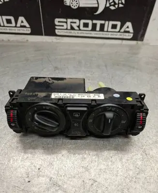 Mercedes-Benz E W210 Climate control unit 2108303185