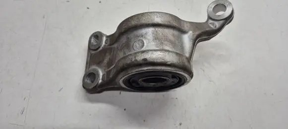 Chrysler Pacifica Front wishbone bush 78524171