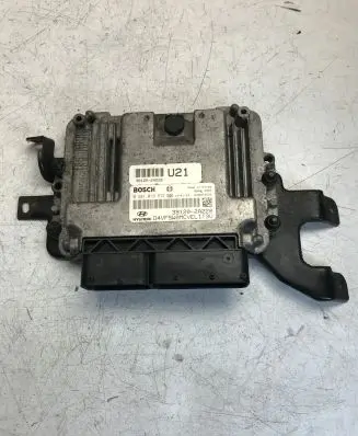 Hyundai i40 Engine control unit/module 391202A220