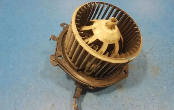 Iveco Daily 3rd gen Heater fan/blower 570630200