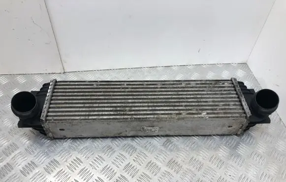BMW 5 F10 F11 Intercooler radiator 7805629