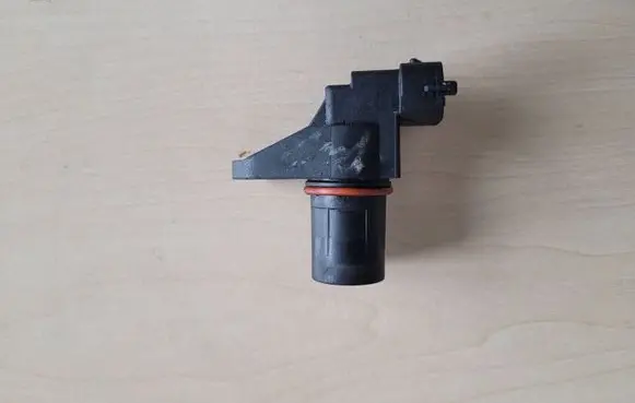Mercedes-Benz Sprinter W906 Camshaft position sensor A0051531328