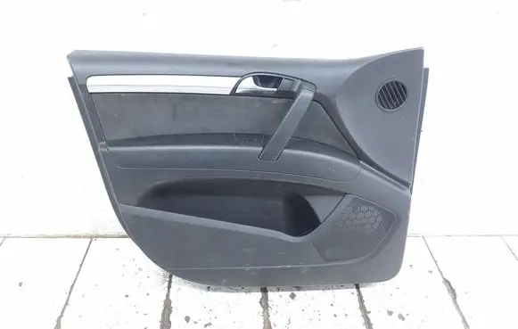 Audi Q7 4L Front door card panel trim 4L2867105A