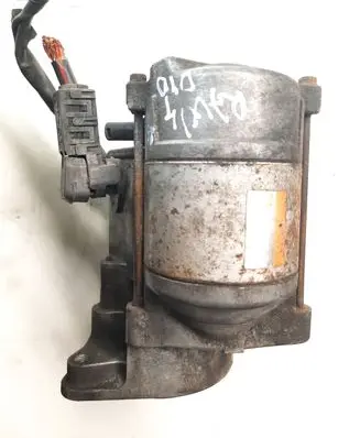 Toyota RAV 4 (XA20) Starter motor