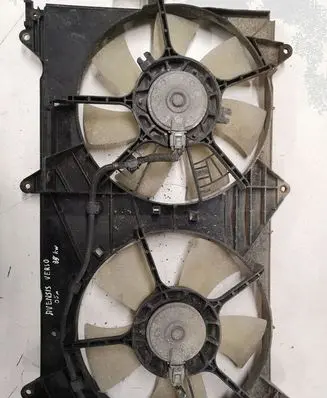 Toyota Avensis T250 Fan set