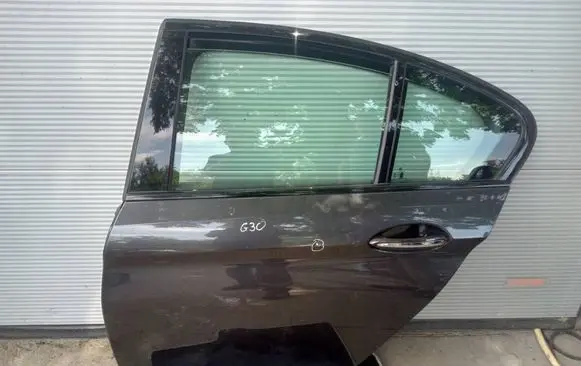 BMW 5 G30 G31 G38 Rear door