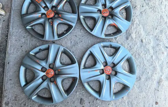 Opel Insignia A R17 wheel hub/cap/trim 13267806