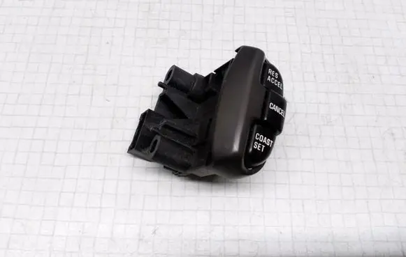 Nissan Maxima Multifunctional control switch/knob 