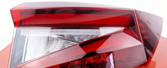 Skoda Enyaq iV Rear/tail lights 5LA945208C