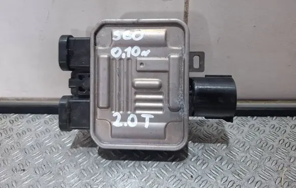 Volvo V60 Coolant fan relay 940011200