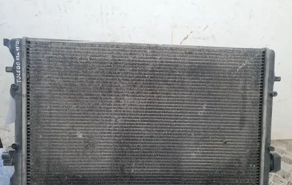 Seat Toledo II (1M) Coolant radiator 1J0121253P