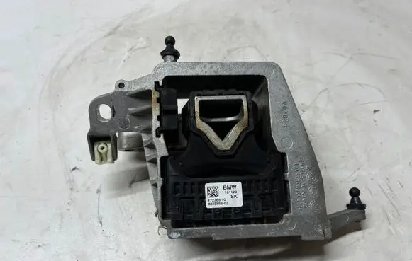 BMW X1 F48 F49 Engine mount bracket 17276810