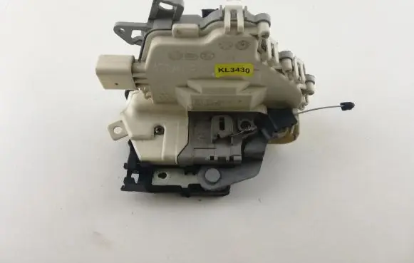 Seat Leon (1P) Front door lock 1P1837015B KL3430