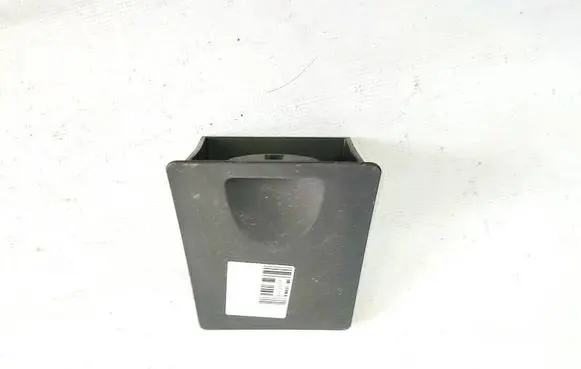 Glove box