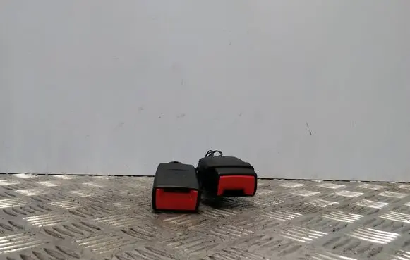 Audi A6 S6 C7 4G Middle seatbelt buckle (rear) 4G0857739A