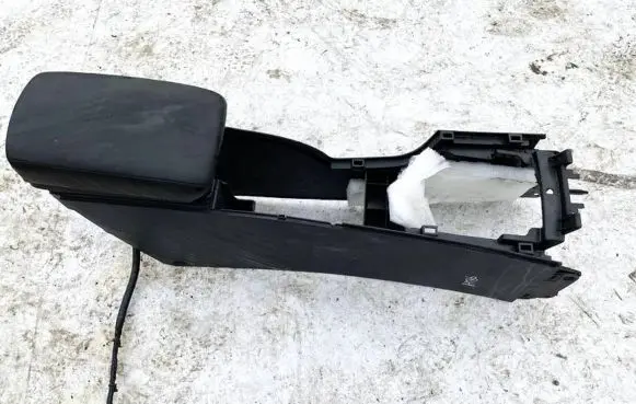 Nissan Qashqai Armrest 149A770 K77770