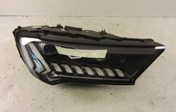 Audi Q7 4M Headlight/headlamp 4M0941086C