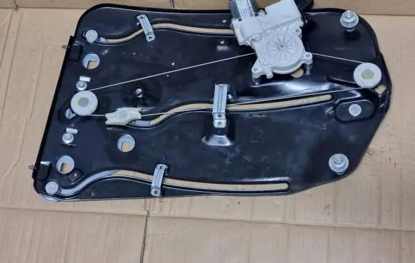 Volvo C70 Rear door window regulator with motor 9466810 30784124