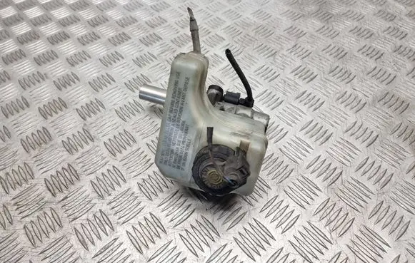 Volkswagen PASSAT B6 Master brake cylinder 3C1611301